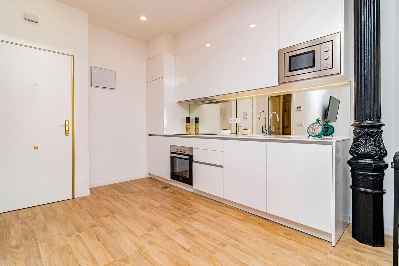Ferienwohnung Unbeatable Views Of Puerta Del Sol By Batuecas Madrid Exterior foto