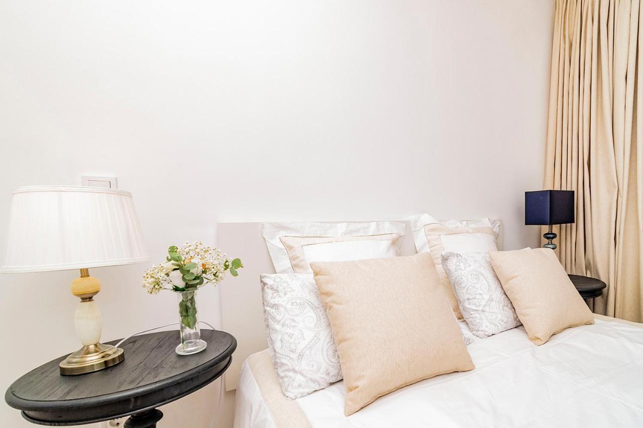 Ferienwohnung Unbeatable Views Of Puerta Del Sol By Batuecas Madrid Exterior foto
