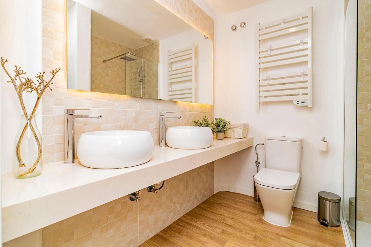 Ferienwohnung Unbeatable Views Of Puerta Del Sol By Batuecas Madrid Exterior foto