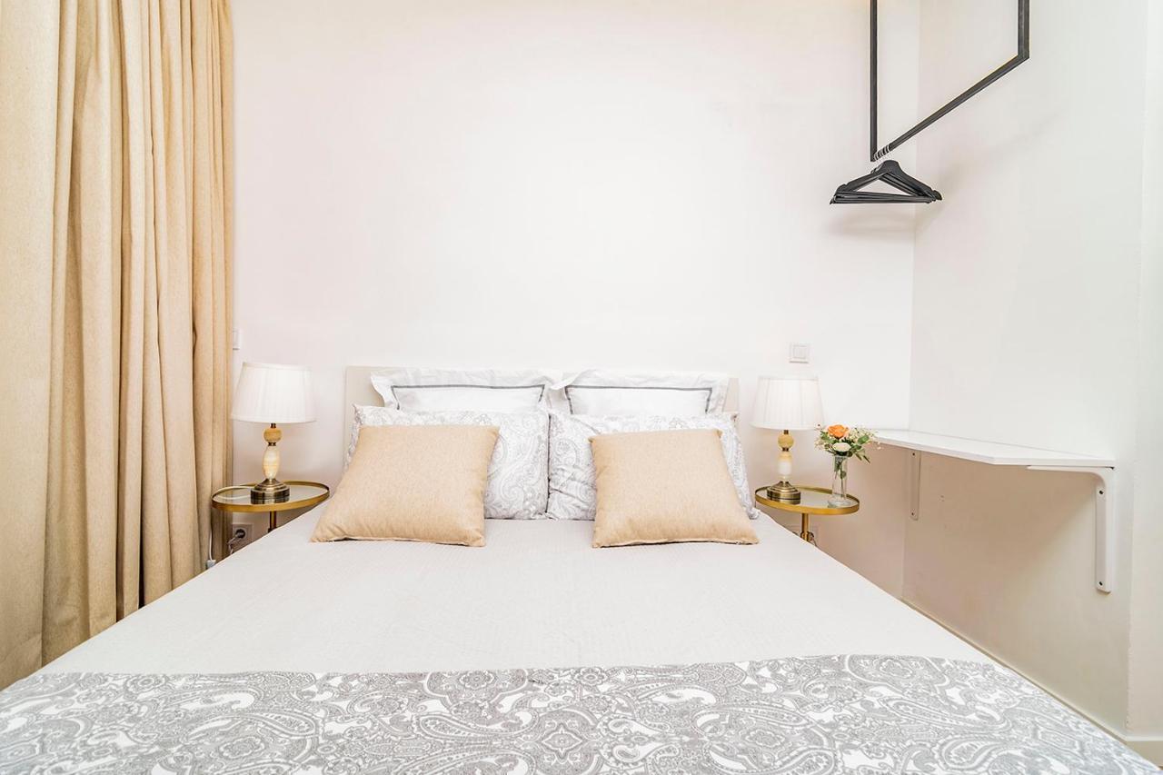 Ferienwohnung Unbeatable Views Of Puerta Del Sol By Batuecas Madrid Exterior foto