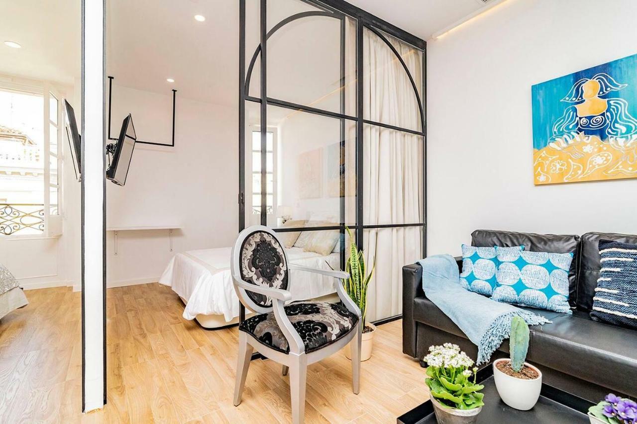 Ferienwohnung Unbeatable Views Of Puerta Del Sol By Batuecas Madrid Exterior foto